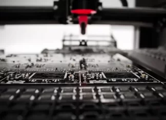 Co je to výrobce originálního vybavení (OEM): Co je to OEM: co byste měli vědět?