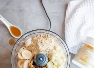 Co to znamená, když mixér Ninja bliká červeně?