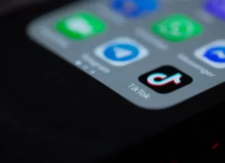 Jak používat efekt zpomaleného pohybu ve videích TikTok